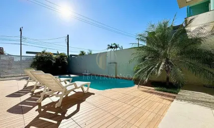 Casa com 3 quartos para alugar na Avenida Pato Branco, 535, Balneário Eliane, Guaratuba