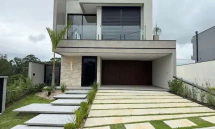 Sobrado com 4 dormitórios à venda, 270 m² por R$ 2.850.000,00 - Bella Cittá - Mogi das Cruzes/SP