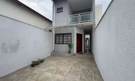 Sobrado com 3 dormitórios à venda, 164 m² por R$ 770.000,00 - Centro - Mogi das Cruzes/SP
