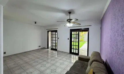 Sobrado com 3 dormitórios à venda, 160 m² por R$ 700.000,00 - Vila Suissa - Mogi das Cruzes/SP