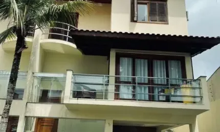 Sobrado com 3 dormitórios à venda, 175 m² por R$ 950.000 - Vila Oliveira - Mogi das Cruzes/SP