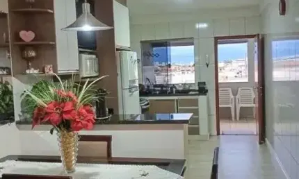 Casa à venda por R$ 950.000 - Zona Leste - Londrina/PR