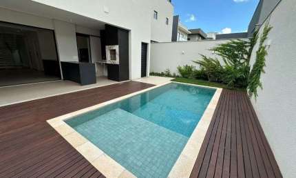 Casa com 4 suítes à venda em Condomínio Fechado, 220 m² por R$ 1.890.000 - Jardim Montecatini -