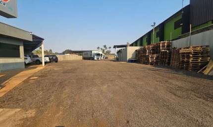Terreno à venda PR 445, 2000 m² por R$ 1.500.000 - Frente a Volvo - Cambé/PR