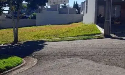 Terreno à venda, 360 m² por R$ 990.000 - Condomínio Royal Forest - Londrina/PR