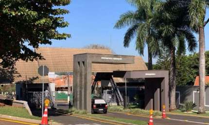 Terreno à venda, 332 m² por R$ 915.000 - Vivendas do Arvoredo - Londrina/PR