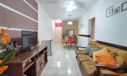Apartamento na praia das pitangueiras. guarujá-sp, reformado a 2 quadras do mar de 2 quartos sendo 1 suíte com 1 vaga.
