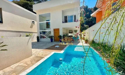 Casa à Venda no Pernambuco II em Guarujá | Alfa Imóveis Guarujá