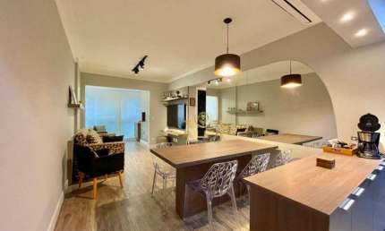 Perto da praia - Apartamento à venda com 2 suítes - Condomínio com lazer - 2 vagas - Pitangueiras - Guarujá/SP