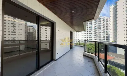 Perto da praia - Apartamento à venda com 4 suítes - 2 vagas - Pitangueiras - Guarujá/SP