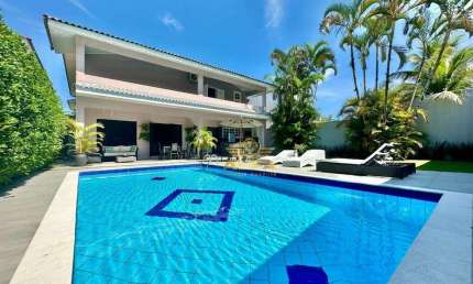 Casa com 5 Suítes à venda, Jardim Acapulco, Guarujá.