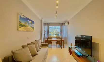 Apartamento com 2 dormitórios à venda, 55 m² por R$ 320.000,00 - Enseada - Guarujá/SP