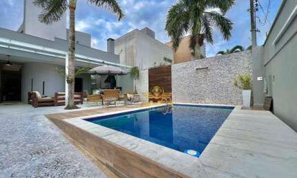 Casa à Venda na Enseada no Guarujá | Alfa Imóveis Guarujá