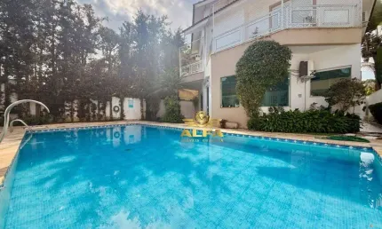 Casa à Venda no Acapulco em Guarujá | Alfa Imóveis Guarujá