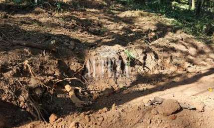 Terreno em condomínio fechado à venda no Recanto dos Palmares, Atibaia  por R$ 350.000