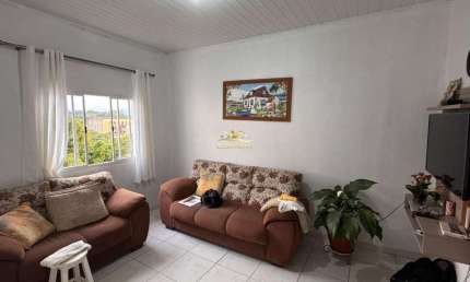 Casa com 2 quartos à venda na Rua Madre Silva, 289, Jardim Boa Vista, Campo Magro por R$ 300.000