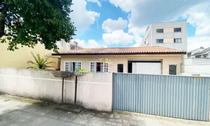 Casa com 3 quartos à venda na Rua Joaquim Ribas de Andrade, 852, Vila Solene, Campo Largo por R$ 899.000