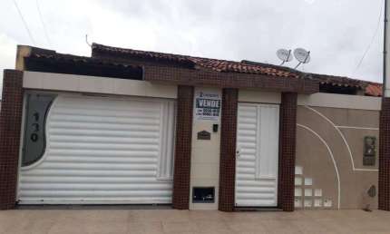 Casa com 3/4 à venda por R$ 260.000 - Mangabeira - Feira de Santana/BA