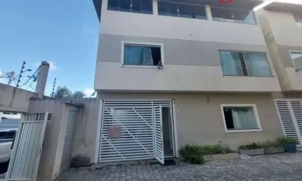 Condomínio Rota do Sol, com apenas 10 casas e a menos de 200 metros do mar.