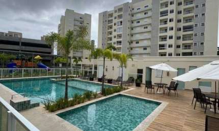 Apartamento Para Vender com 2/4, sendo uma suíte em Buraquinho.
