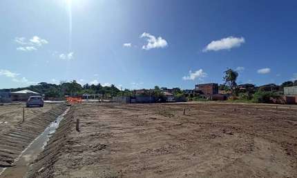 Lote / Terreno com 320m² em vida nova Lauro de Freitas.