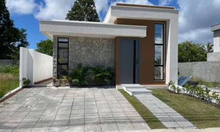 Casa Térrea ,3/4, Condomínio Vila Florença - Vilas de Abrantes.