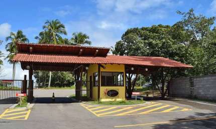 Terreno com 616m2 em condomínio fechado - Abrantes.