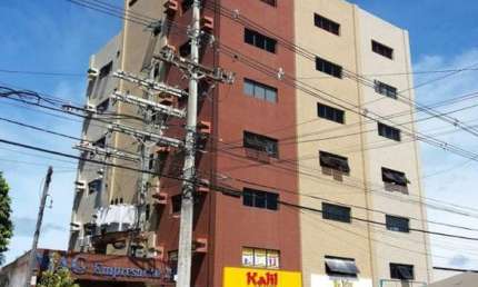 Sala comercial com 32m² na Luis Tarquinio - Lauro de Freitas