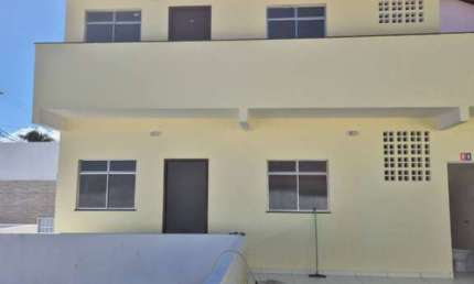 Apartamento tipo Studio, 400 metros da praia de Ipitanga.