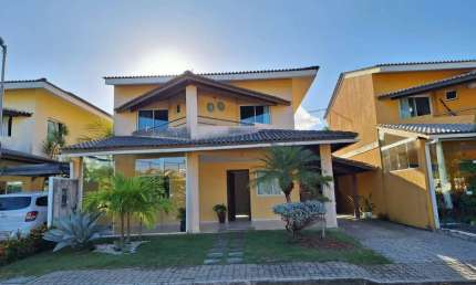 Casa em Buraquinho com 3 suítes | Buraquinho | R$ 1.150.000,00.