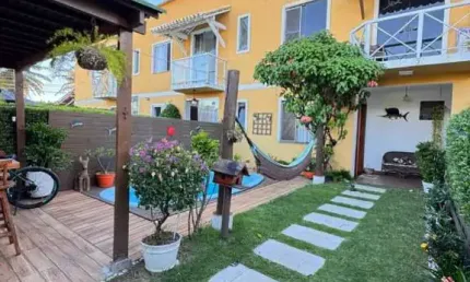 Casa duplex com entrada individual em condomínio – ipitanga