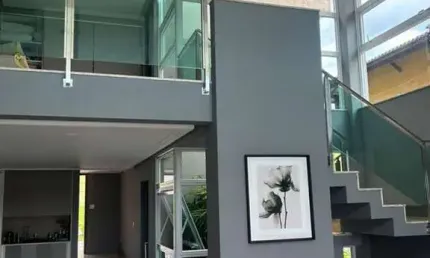 Casa no Alphaville Salvador 2 Para Alugar com 4/4, sendo 3 suítes.