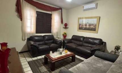 Casa estilo colonial com 700m2 de terreno na praia do Flamengo / Ipitanga - 200m da orla