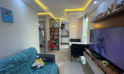 VENDO APARTAMENTO 2/4 COM AREA GARDEN NO SOLAR DAS FLORES