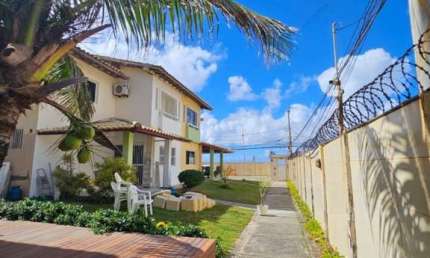 Casa duplex mobiliada  para locação  em ipitanga - frente mar.
