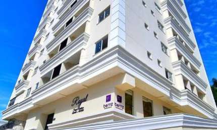 Apartamento com 2 quartos e suíte no Tabuleiro, Camboriú-SC. 2 salas, 2 banheiros, 1 vaga de garagem. 65 m² no Royal Forest Residense.
