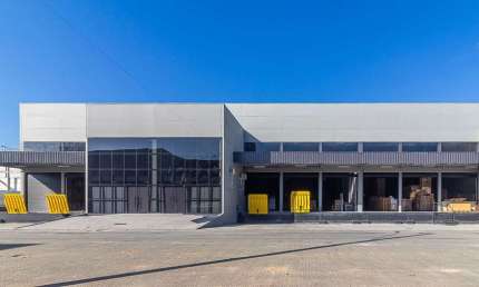 Galpão Industrial à Venda no Sertão Santa Luzia, Porto Belo-SC - 3.000m² - Sala, Banheiro e Vaga de Garagem - ABC Business Park