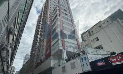 Aluguel de apartamento de luxo com 3 suítes no Centro de Balneário Camboriú-SC: 188m², 3 quartos e 2 vagas de garagem!