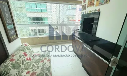 Apartamento à venda em itapema-sc, meia praia: 3 quartos, 1 suíte, 2 salas, 2 vagas de garagem, 140m² de área. venha conhecer!