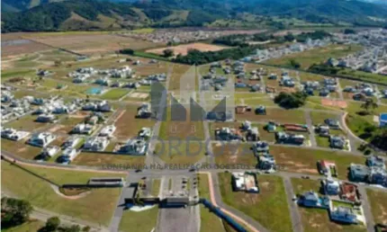 Terreno em condomínio de luxo, santa regina camboriú-sc  371,00 m² de área