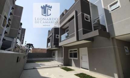 TRIPLEX COM TERRAÇO EM CONDOMÍNIO NO BAIRRO ALTO / 3 QUARTOS C SUÍTE/ CHURRASQUEIRA NO TERRAÇO