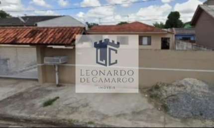 EXCELENTE CASA COM AMPLO TERRENO NO BAIRRO MARIA ANTONIETA PINHAIS TERRENO COM 432 M²