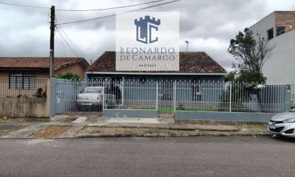 CASA TÉRREA A VENDA NO BAIRO ATUBA PINHAIS 3 QUARTOS COM QUINTAL