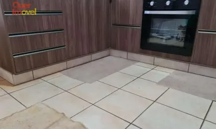 Casa à venda em ribeirão preto-sp: 3 quartos, 1 suíte, 2 salas, 4 banheiros, 7 vagas de garagem, 249,00 m² de área.