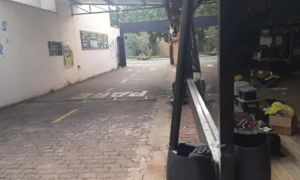 Imóvel Comercial à Venda em Nova Ribeirânia, Ribeirão Preto-SP  300m², 1 sala  Quer Imóvel Negócios Imobiliários