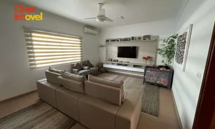 Imperdível oportunidade: Casa à venda em Cravinhos-SP, Jardim Acácias. 3 quartos, 1 suíte, 2 salas, 3 banheiros, 2 vagas, 179m².