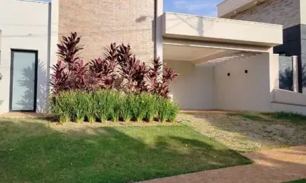 Impecável casa em condomínio com 3 suítes no Jd. Cybelli, Ribeirão Preto-SP: 268m², 2 salas, 4 vagas - Imperdível!