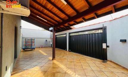 Casa à venda: 3 quartos, 1 suíte, 4 banheiros, 3 vagas de garagem - Ribeirão Preto-SP, Parque Residencial Lagoinha - 238m².