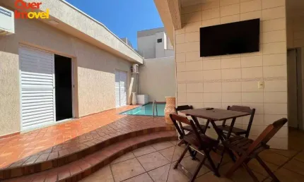 Casa à Venda em Ribeirão Preto-SP, Bairro Ipiranga: 4 Quartos, 2 Suítes, 1 Sala, 4 Banheiros, 5 Vagas, 220m²!