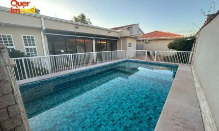 Oportunidade Imperdível de Casa à Venda no Jardim Antártica, Ribeirão Preto-SP! 5 quartos, 3 suítes, 3 salas, 4 banheiros, 5 vagas de garagem e 324,00 m² de área. Permuta e Financiamento. Quer Imóvel 